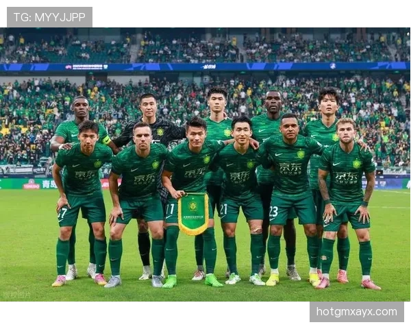 北京国安球迷展现青春热血精神，助力球队状态持续提升