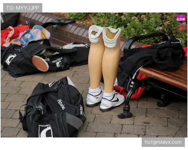 奥斯卡·皮斯托瑞斯训练完直接去夜店蹦迪，这作息谁顶得住？